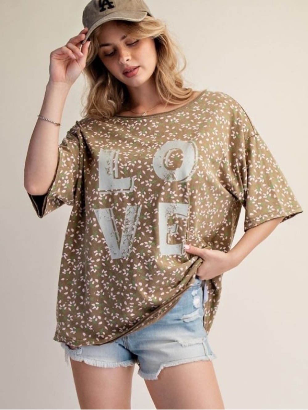 404 1-G 🇺🇸 EASEL FLORAL PRINT LOVE GRAPHIC MINERAL
WASHED KNIT TOP - Picture 3 of 3
